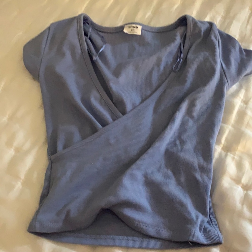 Cutest cropped wrap shirt